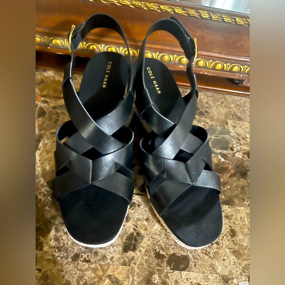 Shoes - Picture 2 of 6